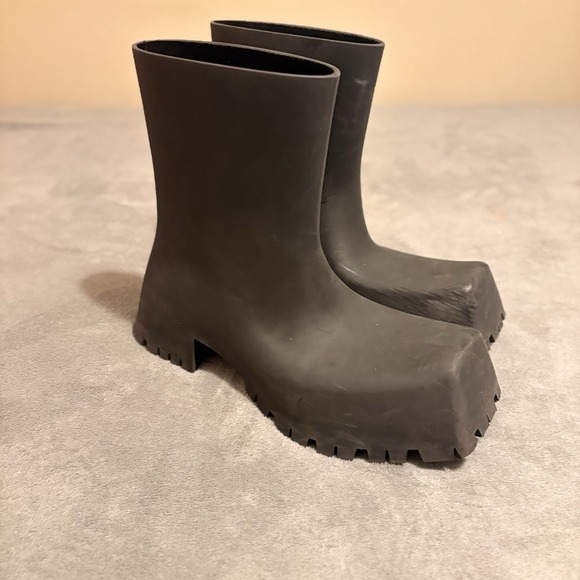 BALENCIAGA TROOPER boots size42 Balenciaga black Rubber Trooper